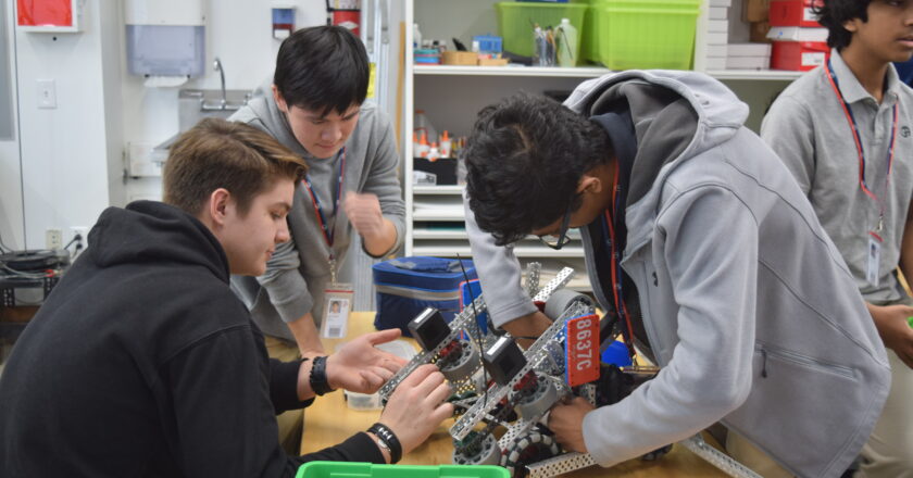 Robotics team strives for excellence in 2023-2024 season